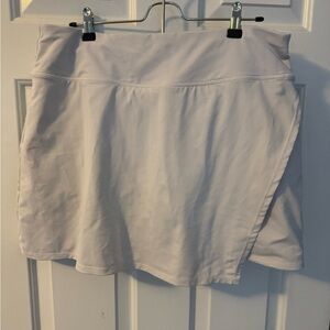 Athleta tennis skirt, size L